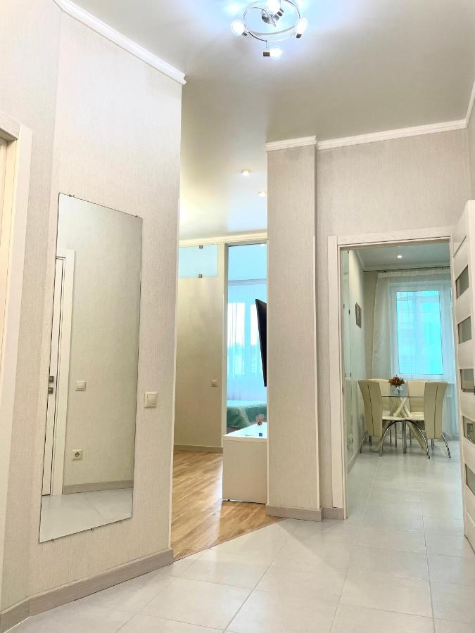Navit Luxury Apartments With Breakfast Near The Railway Station, The City Center And The Park كييف المظهر الخارجي الصورة