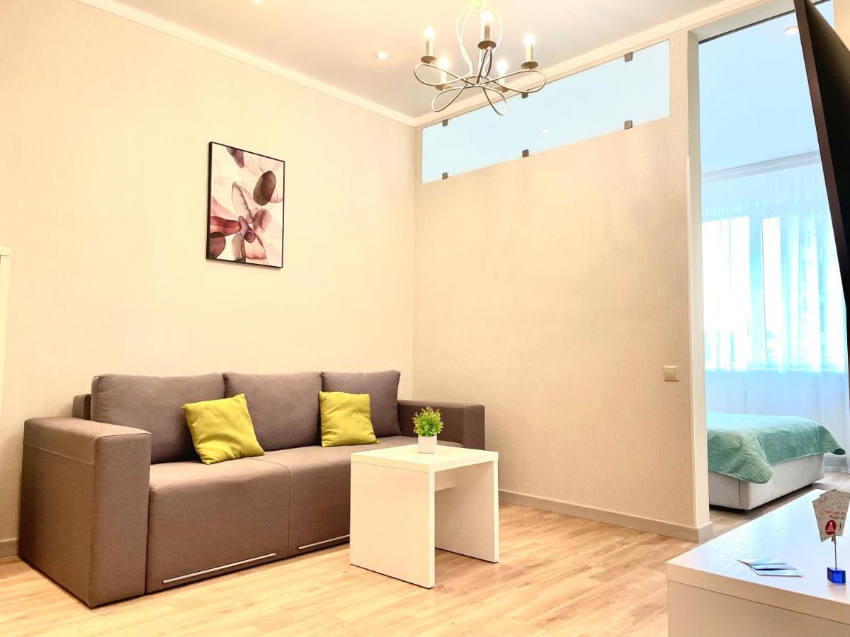 Navit Luxury Apartments With Breakfast Near The Railway Station, The City Center And The Park كييف المظهر الخارجي الصورة