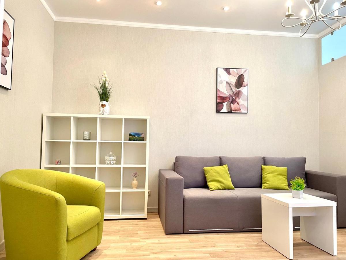 Navit Luxury Apartments With Breakfast Near The Railway Station, The City Center And The Park كييف المظهر الخارجي الصورة