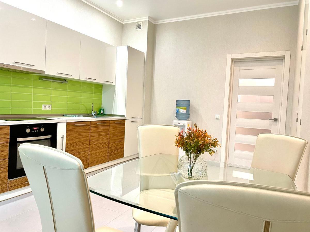 Navit Luxury Apartments With Breakfast Near The Railway Station, The City Center And The Park كييف المظهر الخارجي الصورة