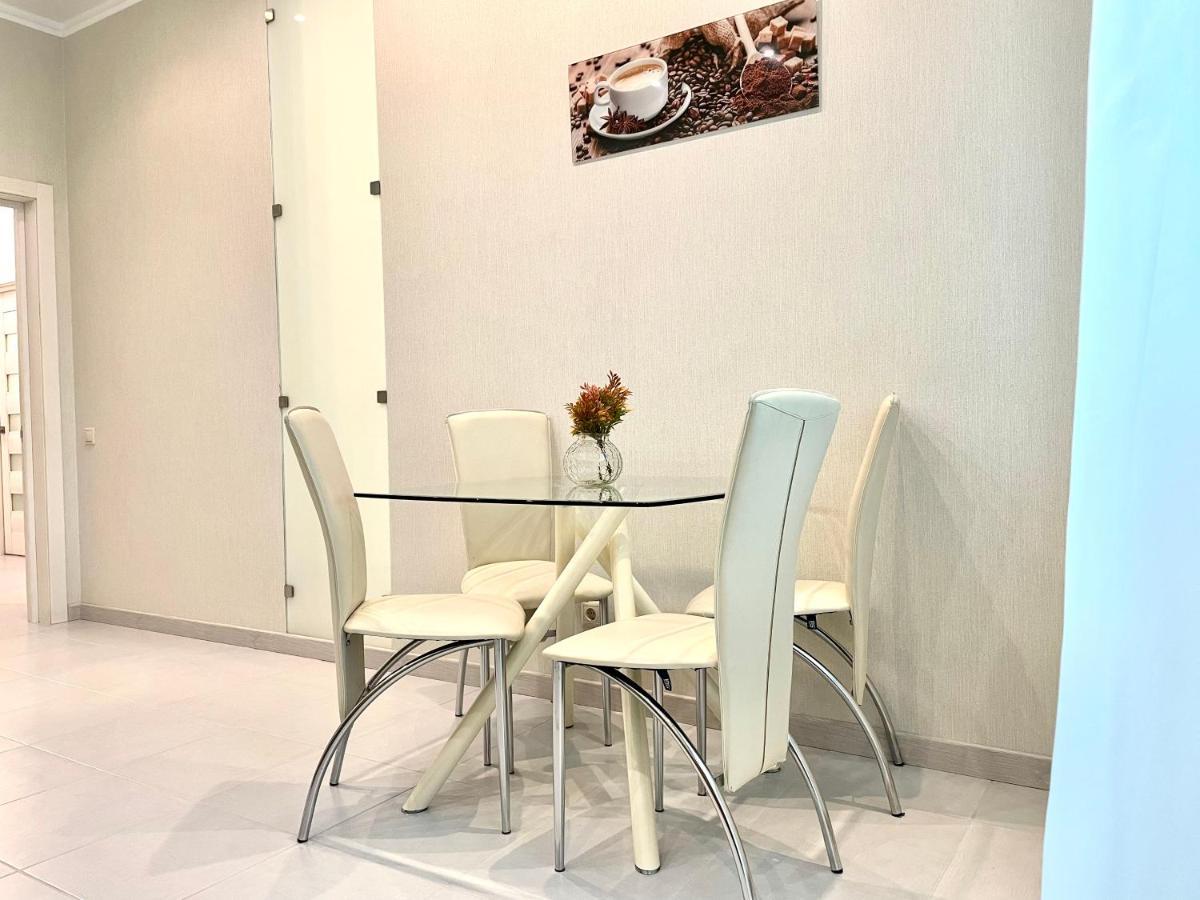 Navit Luxury Apartments With Breakfast Near The Railway Station, The City Center And The Park كييف المظهر الخارجي الصورة