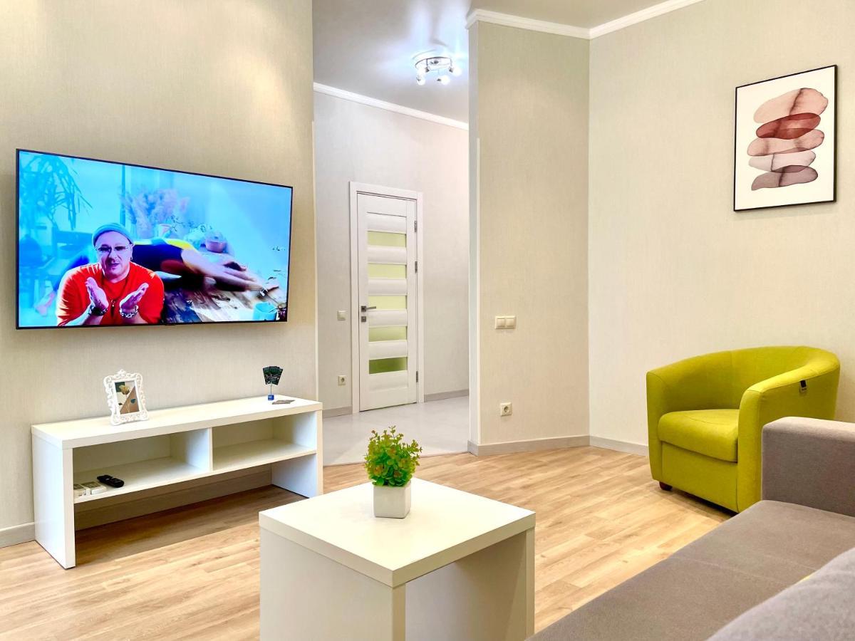 Navit Luxury Apartments With Breakfast Near The Railway Station, The City Center And The Park كييف المظهر الخارجي الصورة