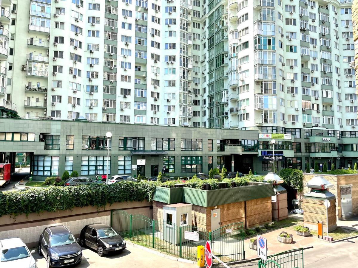 Navit Luxury Apartments With Breakfast Near The Railway Station, The City Center And The Park كييف المظهر الخارجي الصورة